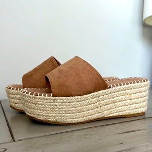 SIZE 6 BAMBOO BRAND PLATFORM SANDAL
